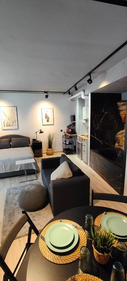 Victoria Loft Bed & Breakfast Кастел де Феро Екстериор снимка