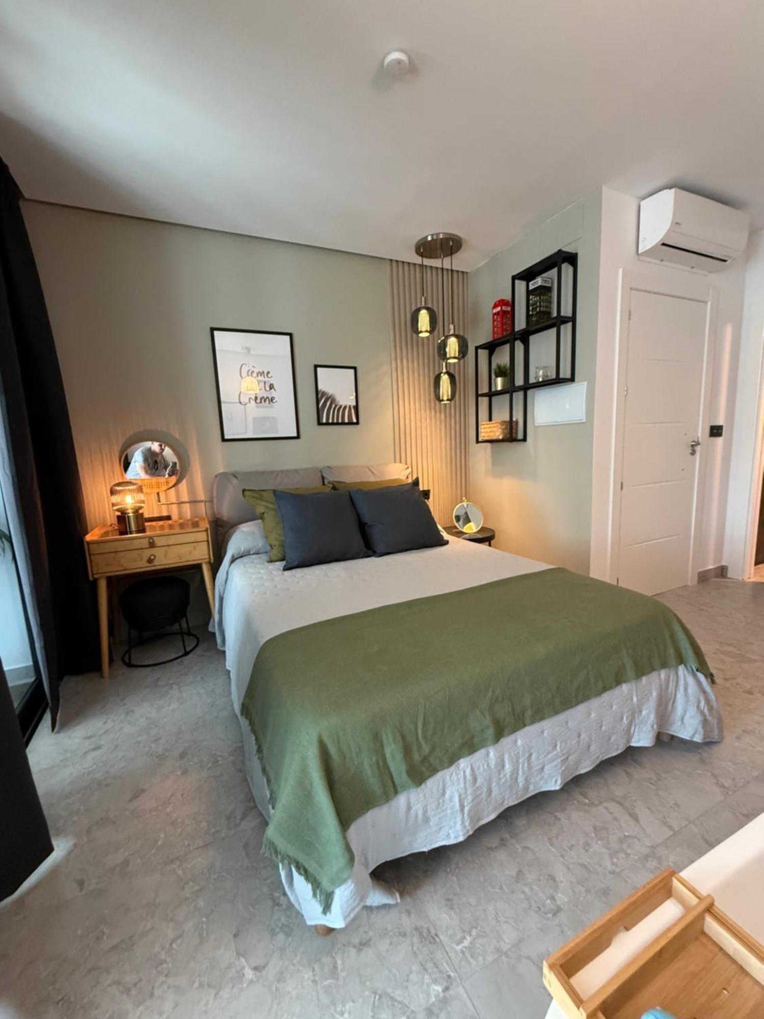 Victoria Loft Bed & Breakfast Кастел де Феро Екстериор снимка